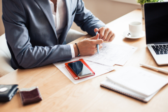Unilateral vs bilateral contracts
