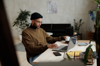 When to use focus groups vs surveys